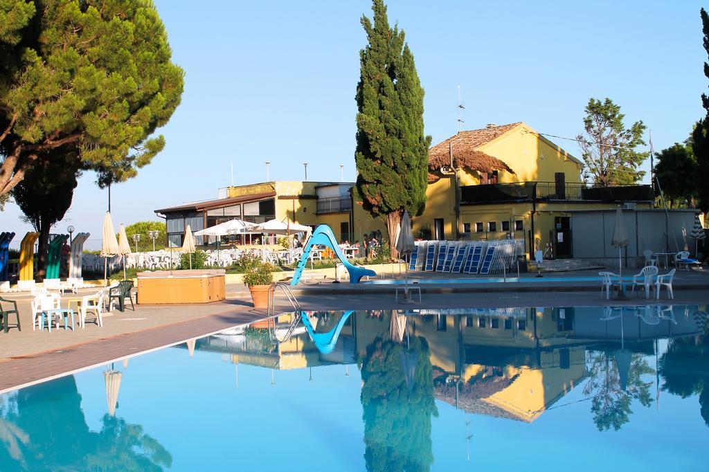 Camping Village Mar Y Sierra San Costanzo Ngoại thất bức ảnh