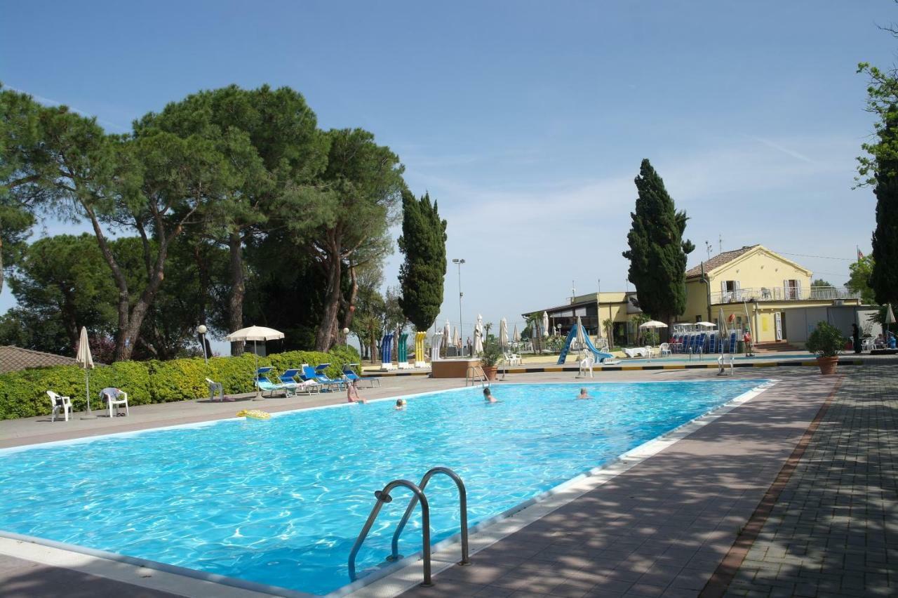 Camping Village Mar Y Sierra San Costanzo Ngoại thất bức ảnh