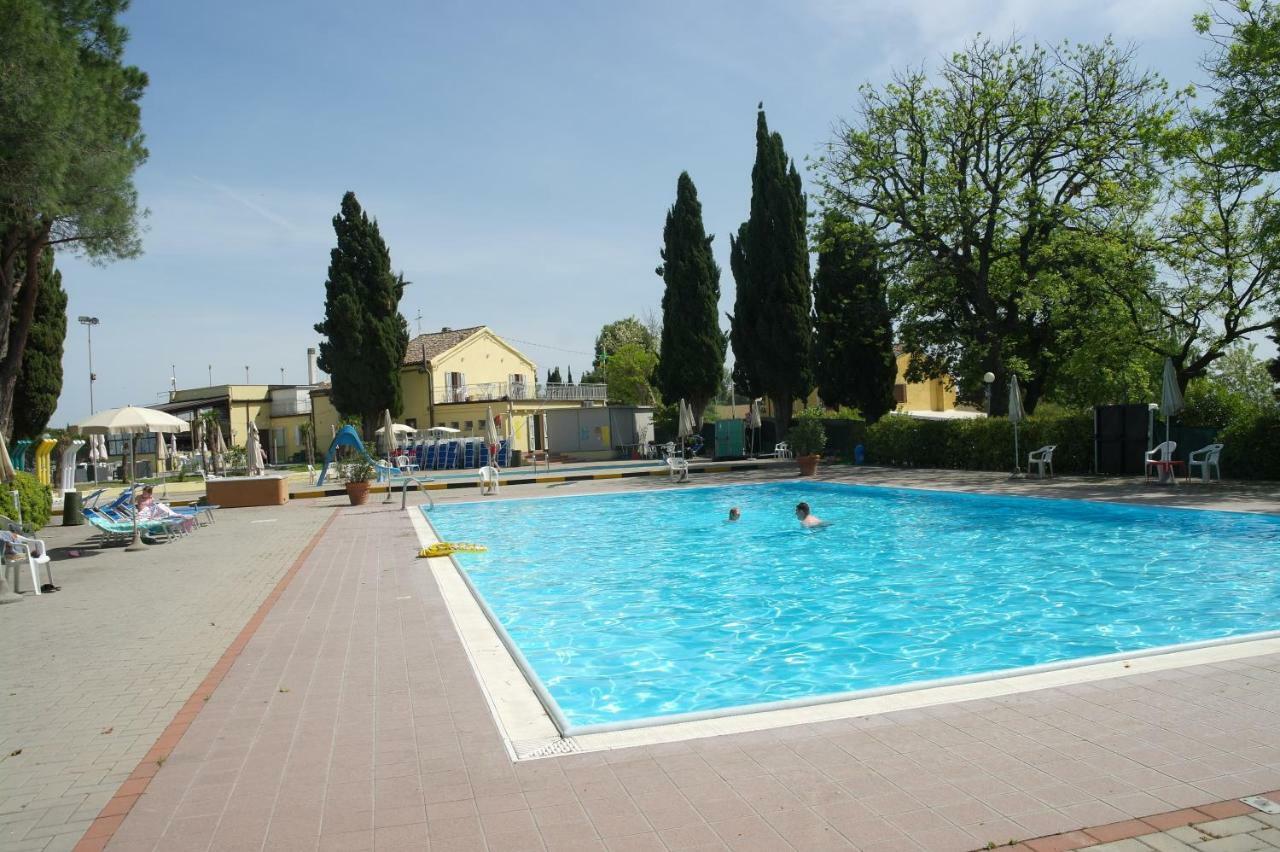 Camping Village Mar Y Sierra San Costanzo Ngoại thất bức ảnh