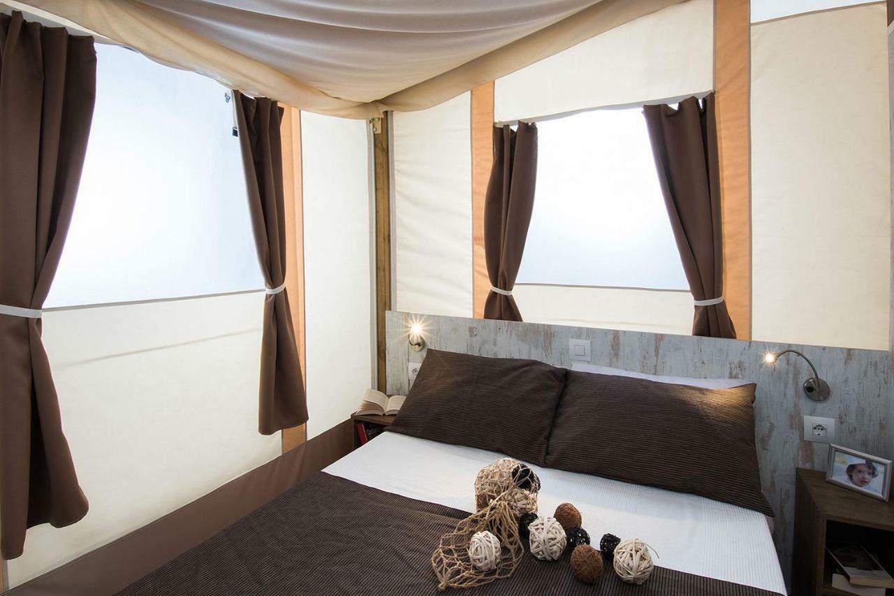 Camping Village Mar Y Sierra San Costanzo Ngoại thất bức ảnh